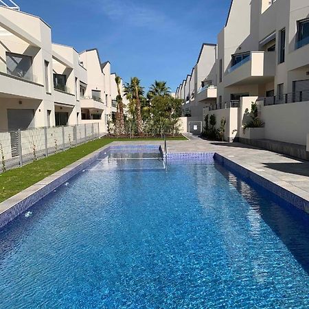 Apartamento Amalia Delux en Torrevieja Luaran gambar