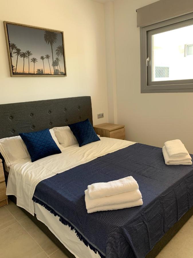 Apartamento Amalia Delux en Torrevieja Luaran gambar